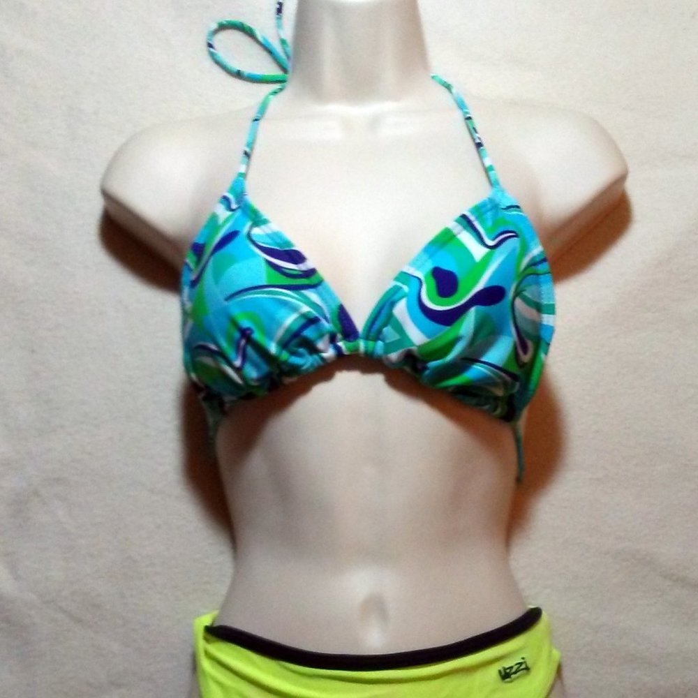 Ingear Size Medium Green and Blue Print String Bikini Top